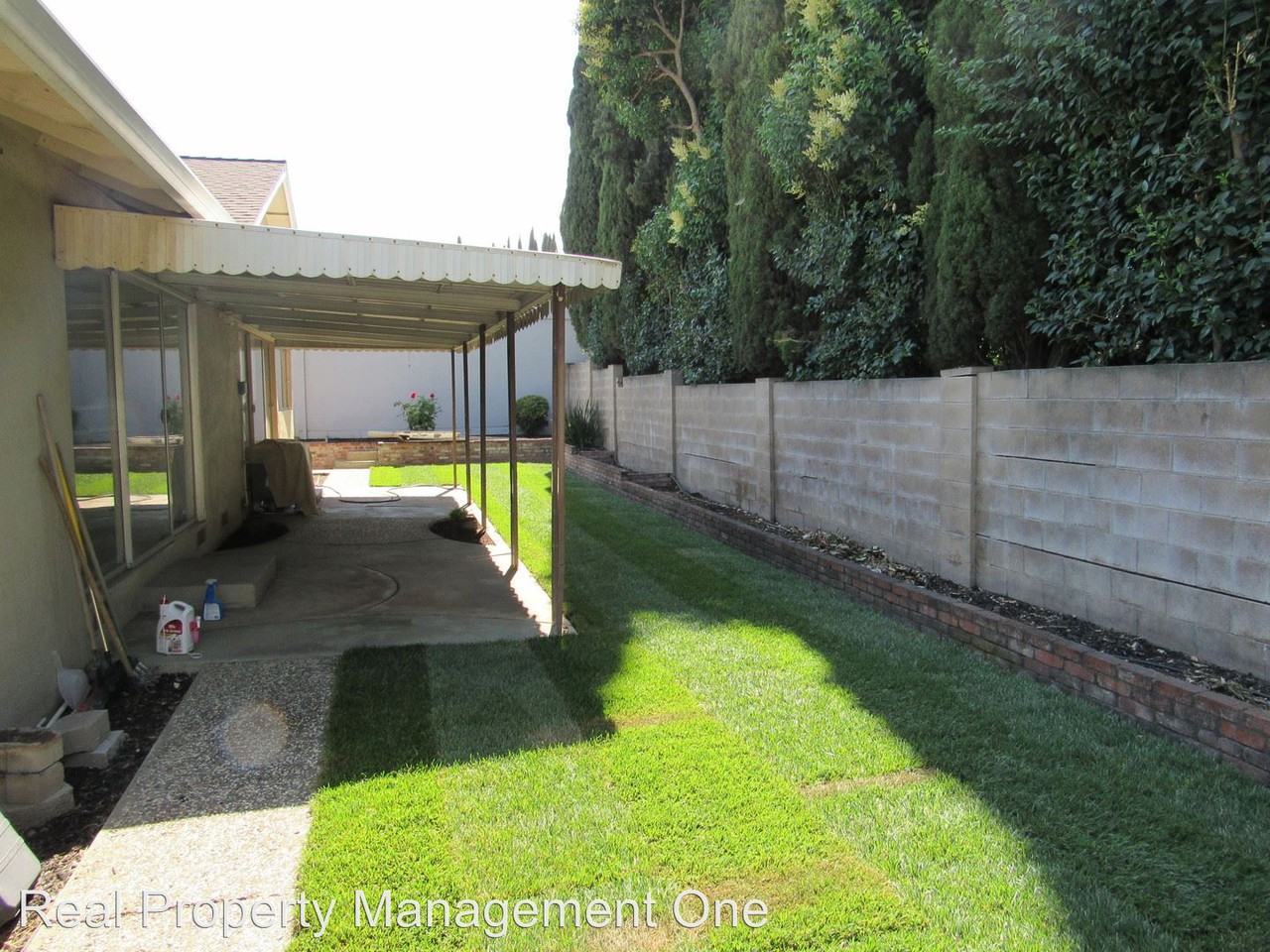 543 Starling Ave - Photo 3 of 8