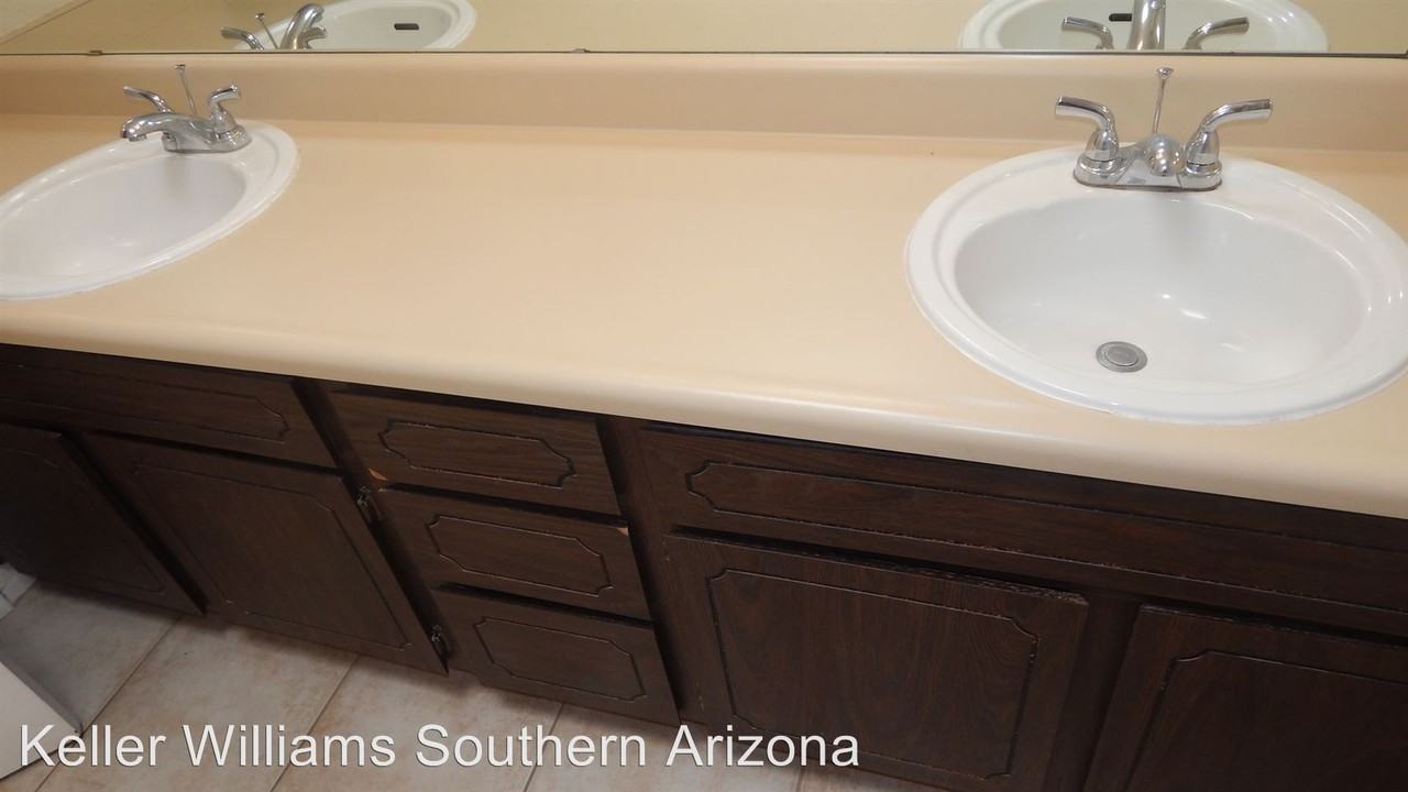 7972 N Jensen Dr - Photo 2 of 22