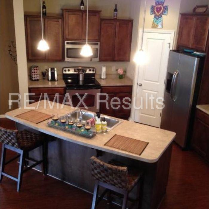 4905 Narrow Way NE - Photo 3 of 14