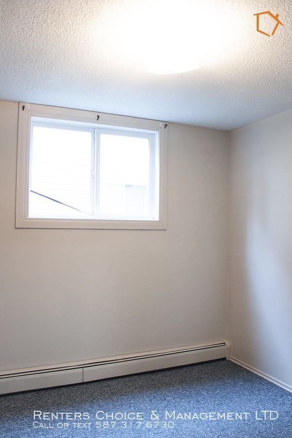 1017 27a St N #102 - Photo 3 of 11