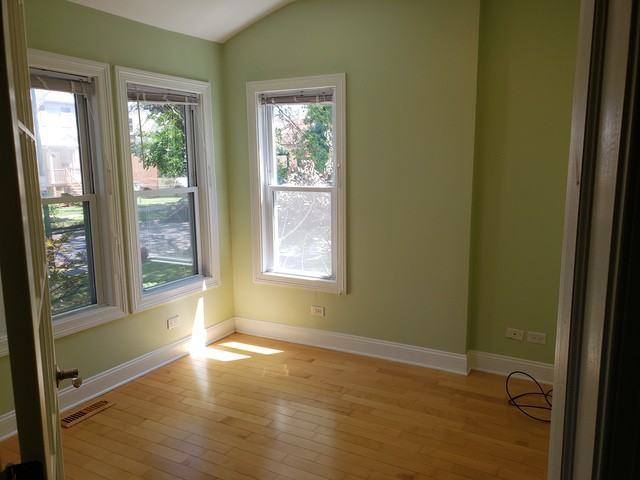 4330 N Ridgeway Ave #1 - Photo 2 of 14