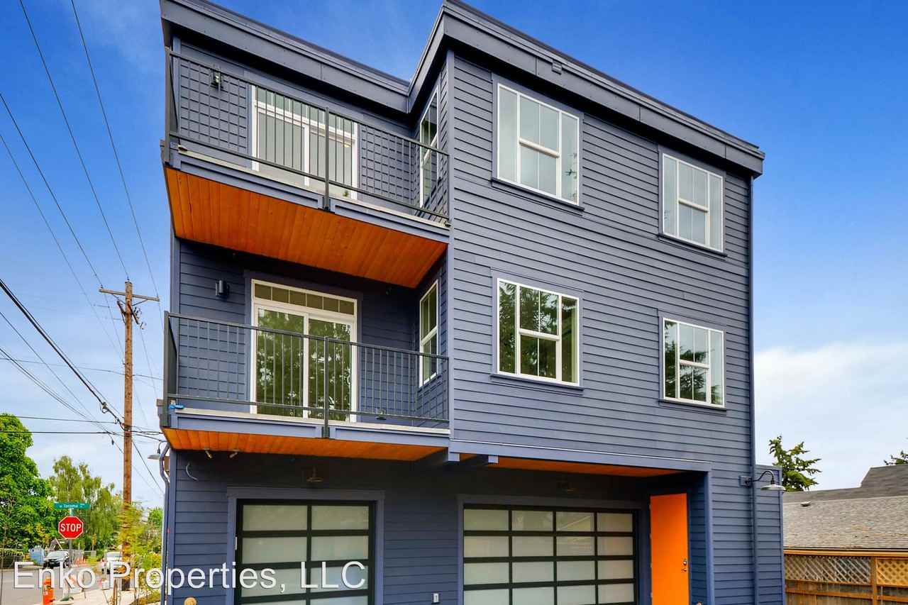 8118 SE 19th Ave - Photo 2 of 13