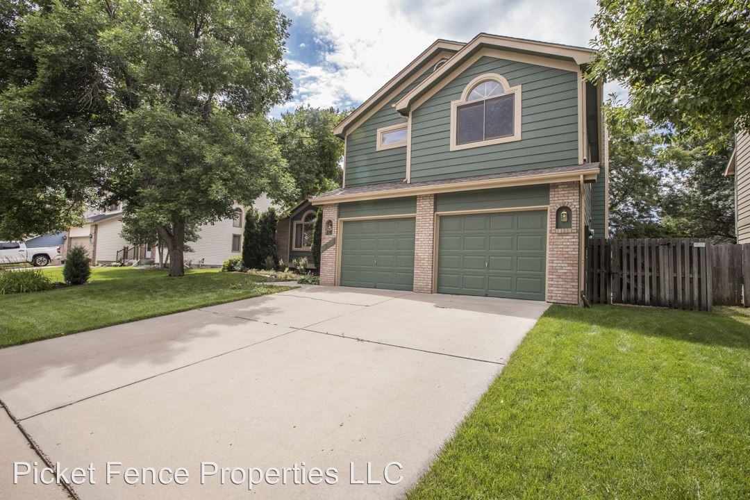 2221 Sunstone Dr - Photo 2 of 50