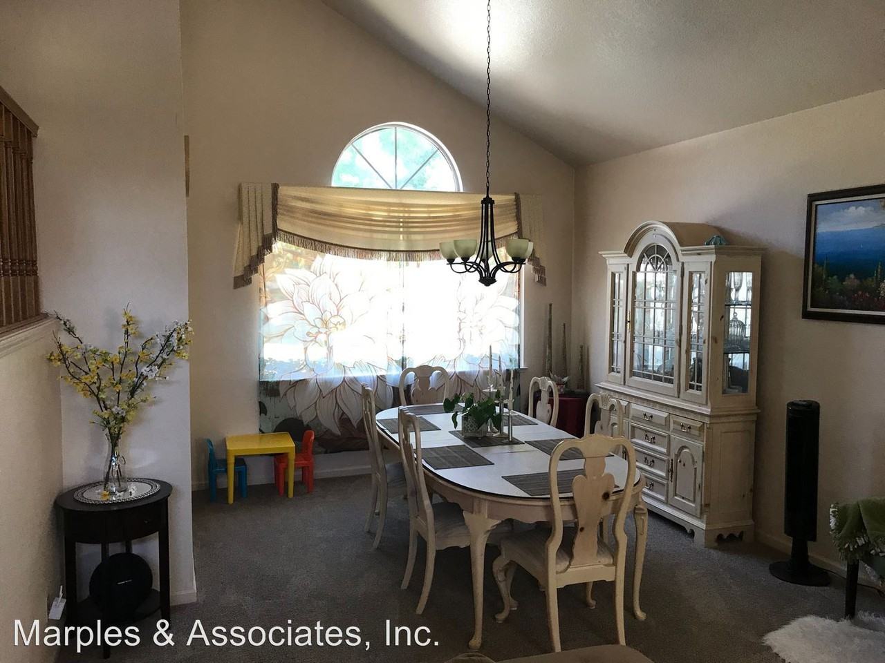 1548 Rutherford Ln - Photo 3 of 26