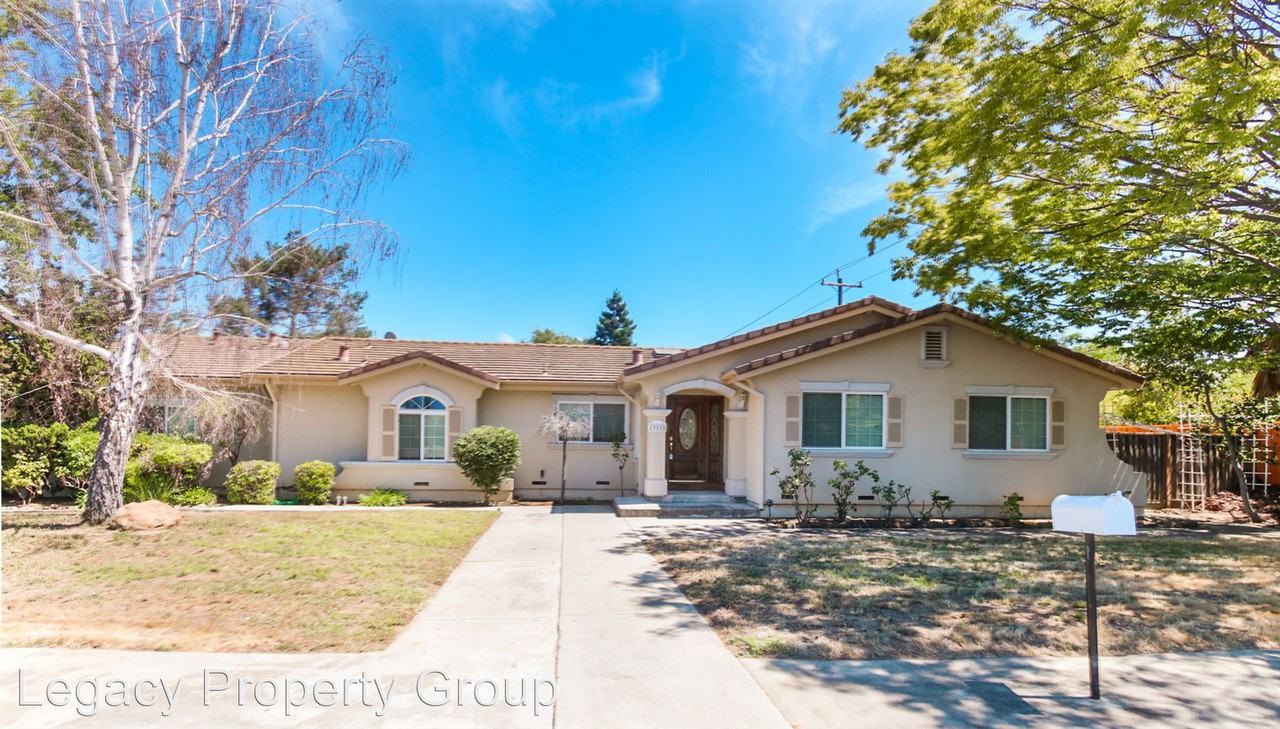 19110 Bonnet Way - Photo 2 of 50