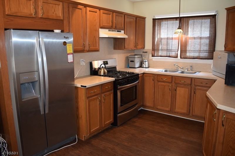 128 5th Ave - Photo 3 of 11