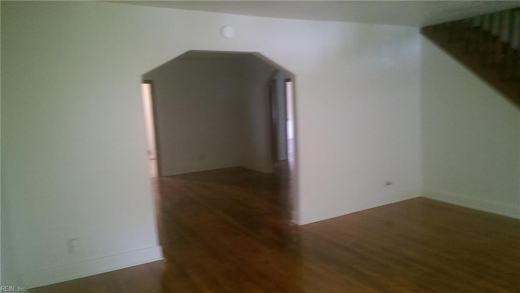 2906 Corprew Ave - Photo 3 of 15