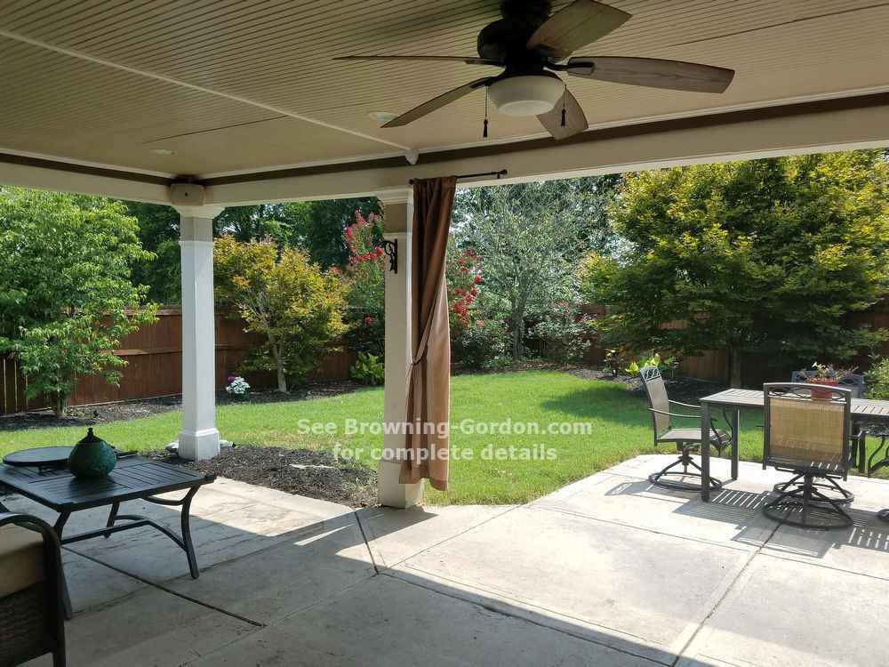 4016 Longfellow Drive - Photo 3 of 17