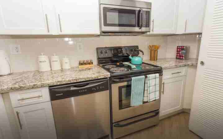 12345 Southwest 151st Street, Three Lakes, FL 33186 1 Bedroom