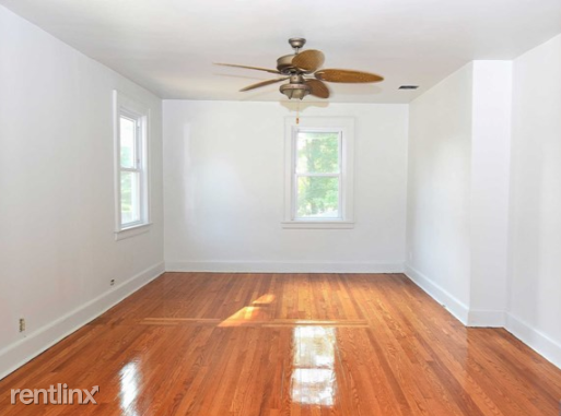 445 Ryeside Ave #2nd - Photo 2 of 5