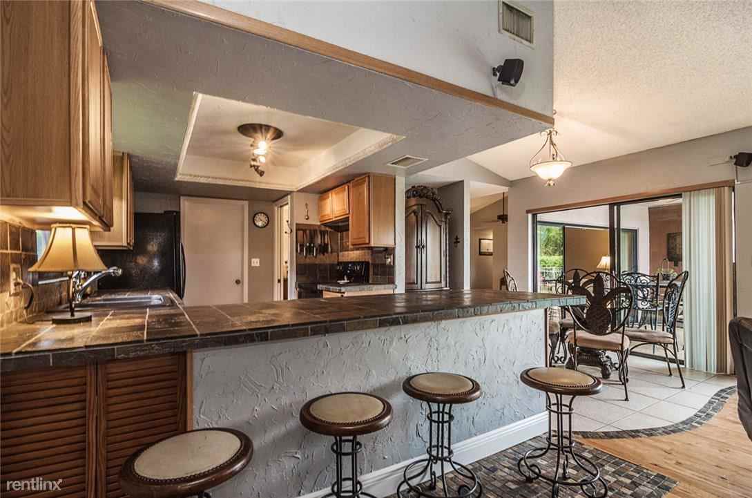 4110 NW 69th Terrace - Photo 3 of 8