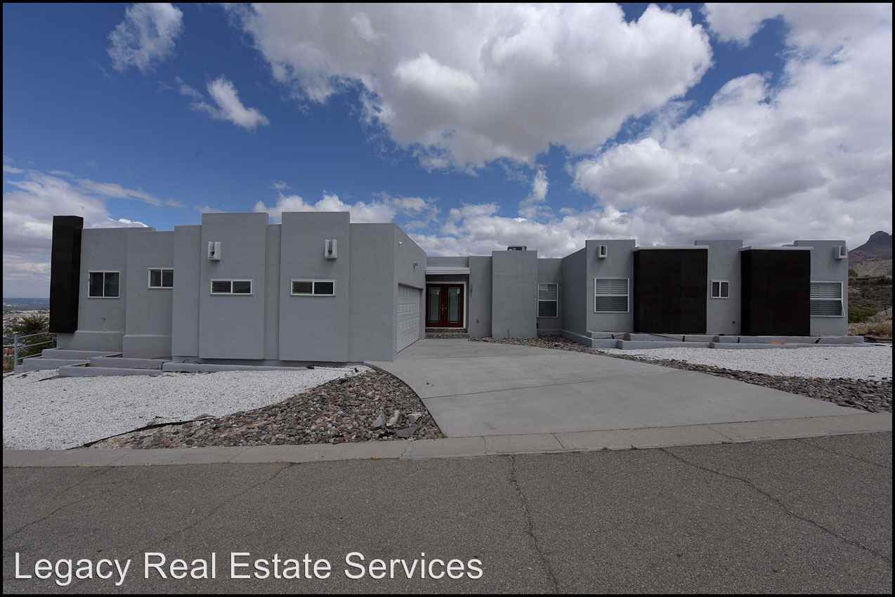 281 Amelia Dr - Photo 2 of 37