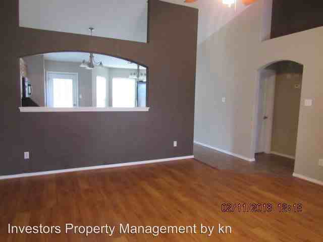 178 Spruce St - Photo 2 of 15