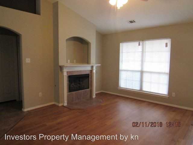178 Spruce St - Photo 3 of 15
