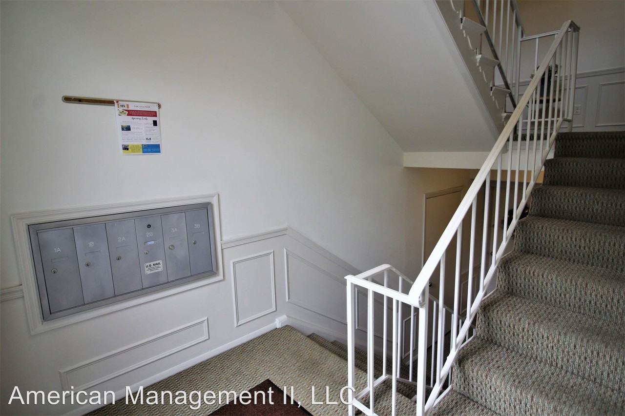 347 Homeland Southway #1A - Photo 3 of 13