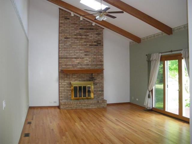 360 Breckenridge Dr - Photo 2 of 30