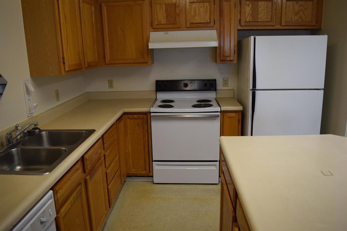 Hill Point Apartments - Photo 2 of 11