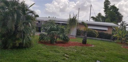 2512 Key Largo Ln - Photo 3 of 8