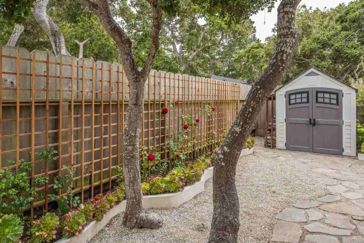 1082 Ortega Rd - Photo 3 of 32