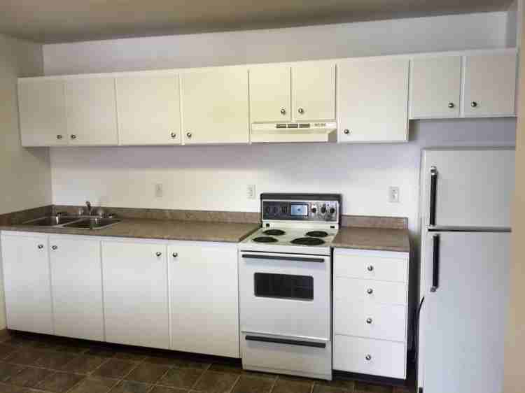 Arlington Apartments - Photo 2 of 7