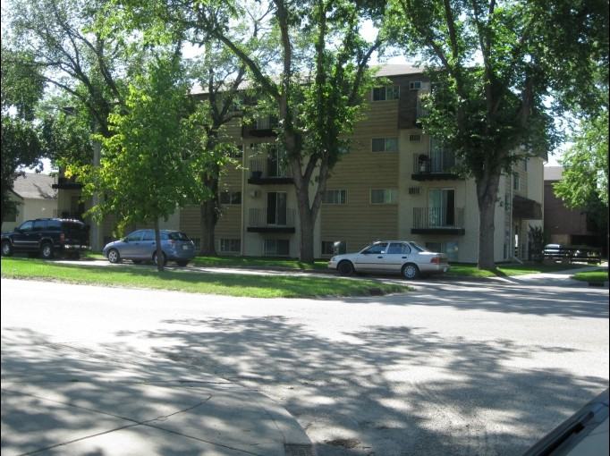 Dufferin Apartments 1002 Dufferin Ave, Saskatoon, SK S7H 2C1 Zumper
