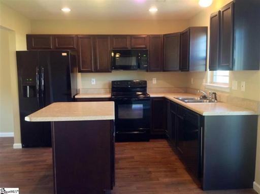 625 Chartwell Dr - Photo 3 of 19