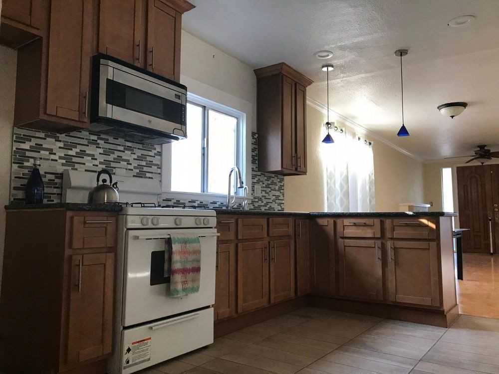 1620 96th Ave - Photo 3 of 10