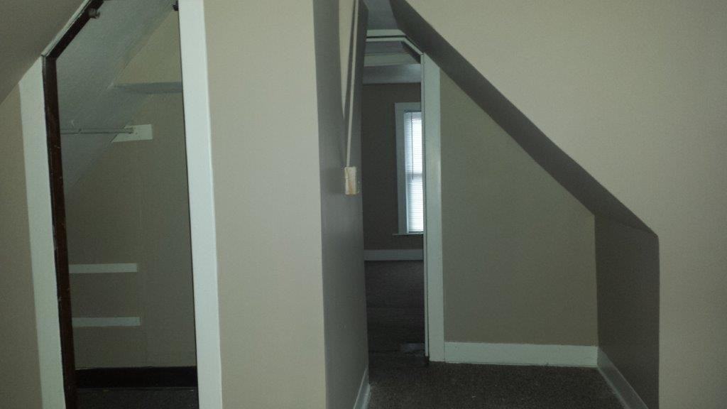 428 N Grant St #B - Photo 2 of 11