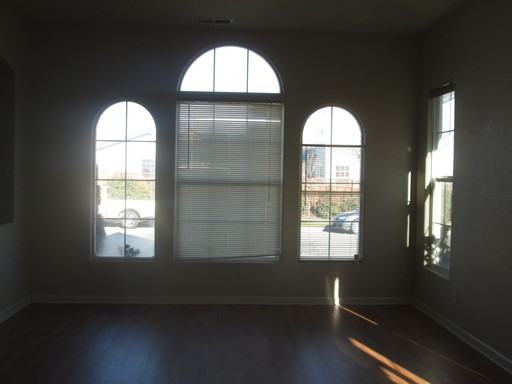 19 Moreno St - Photo 2 of 7