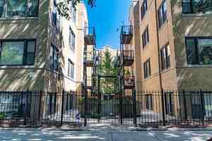 featured image of 3348 West Wilson Avenue