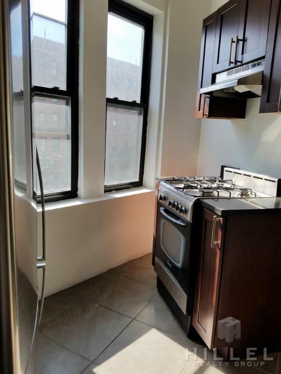 145 Borinquen Pl #16 - Photo 3 of 14