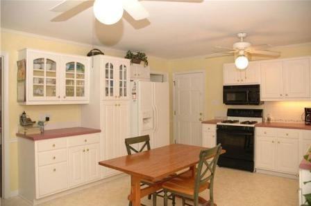 1209 Valleymede Rd - Photo 3 of 6