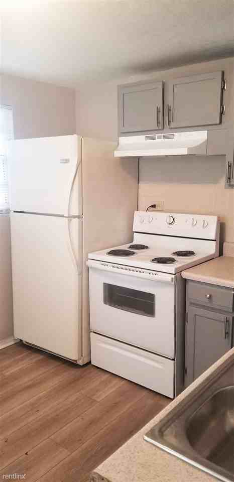 5170 Dartmouth Ave N - Photo 2 of 4