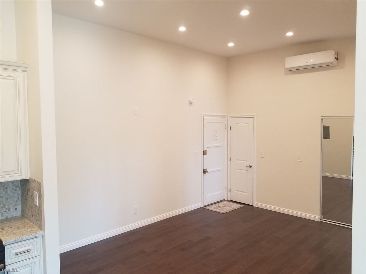 1220 S Harvard Blvd - Photo 2 of 9