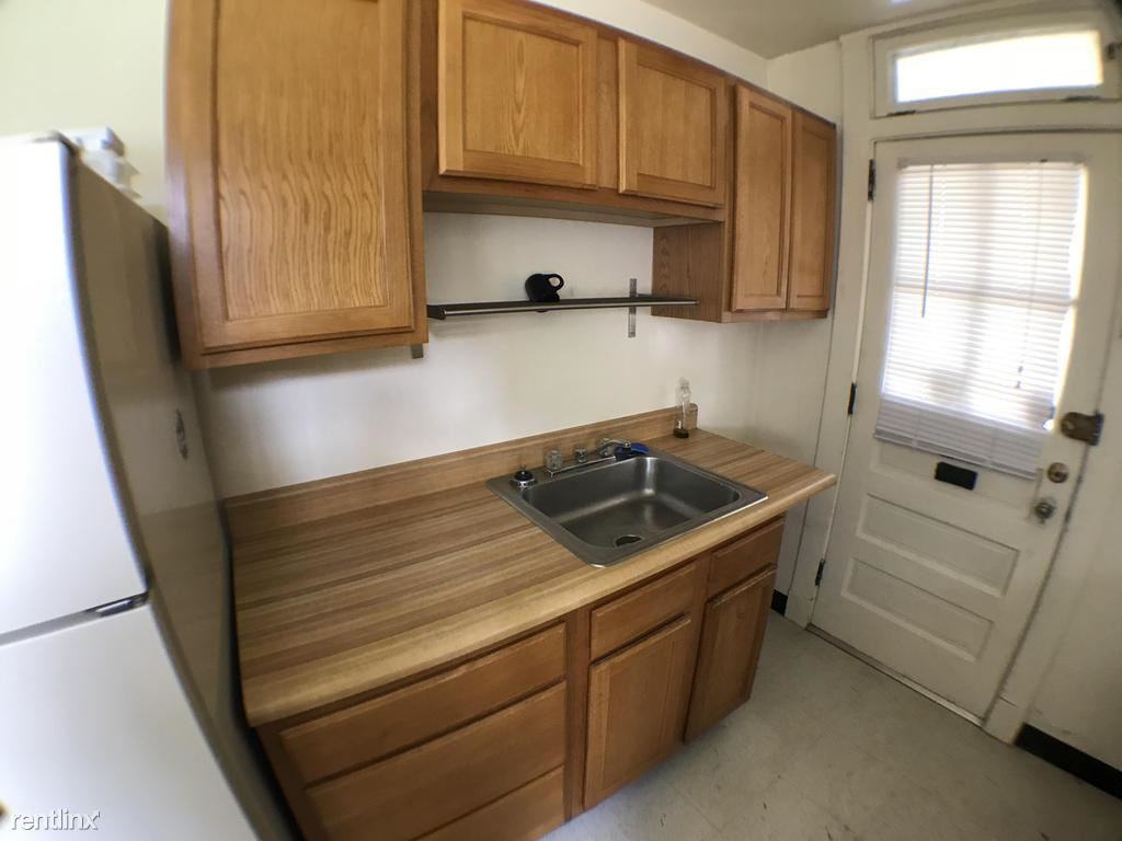 529 S Braddock Ave #1 - Photo 2 of 9