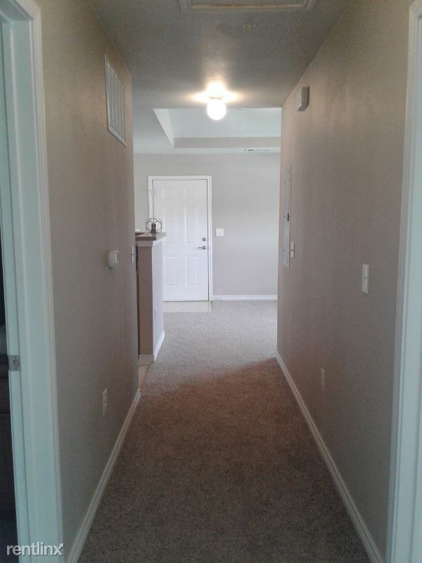 807 N Ridge St - Photo 3 of 12