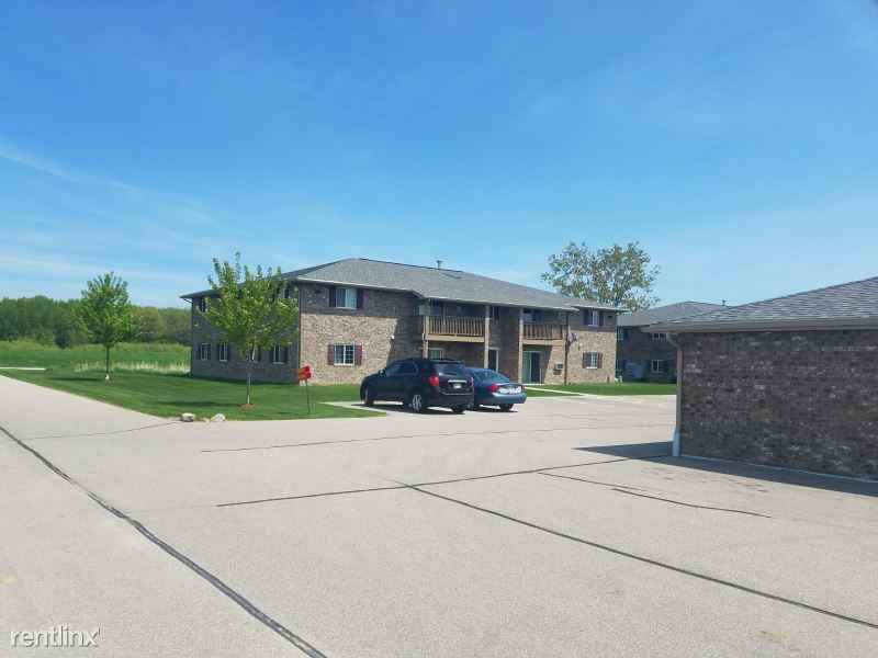 985 Hacker Rd - Photo 3 of 4