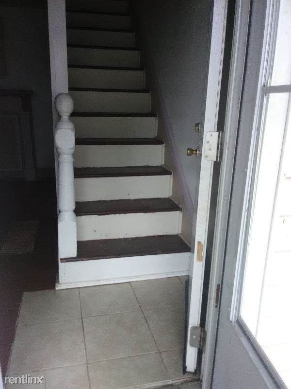 311 F St - Photo 3 of 13