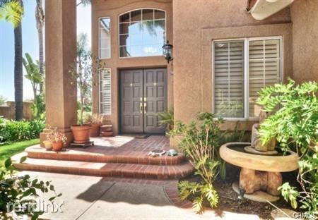 21271 Eastglen Dr - Photo 3 of 35