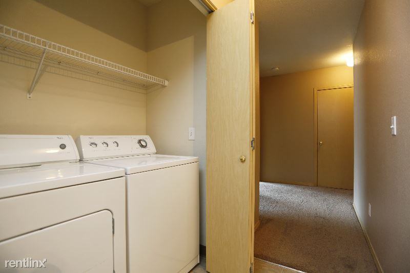 1906 Madras St SE - Photo 3 of 9