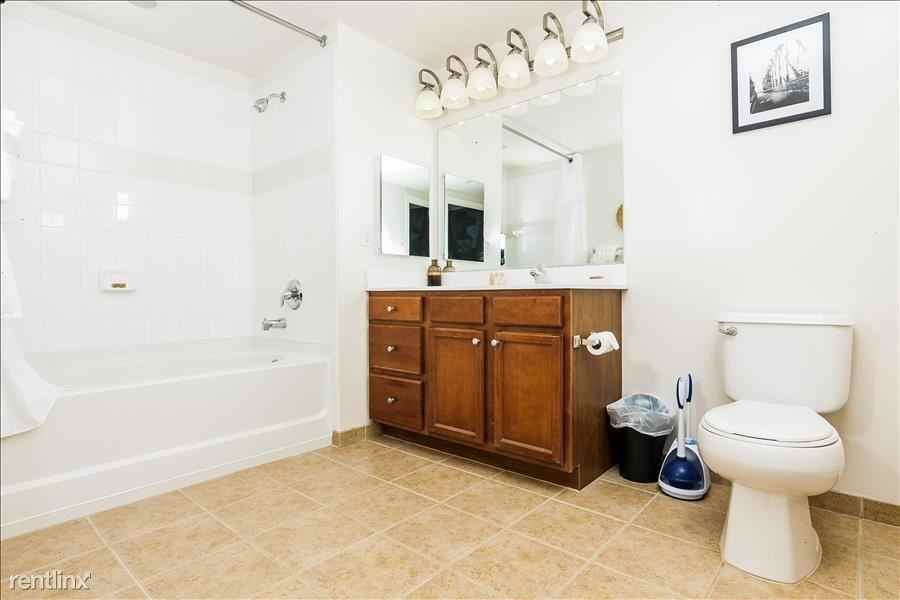 425 Sixth Avenue - Photo 2 of 6