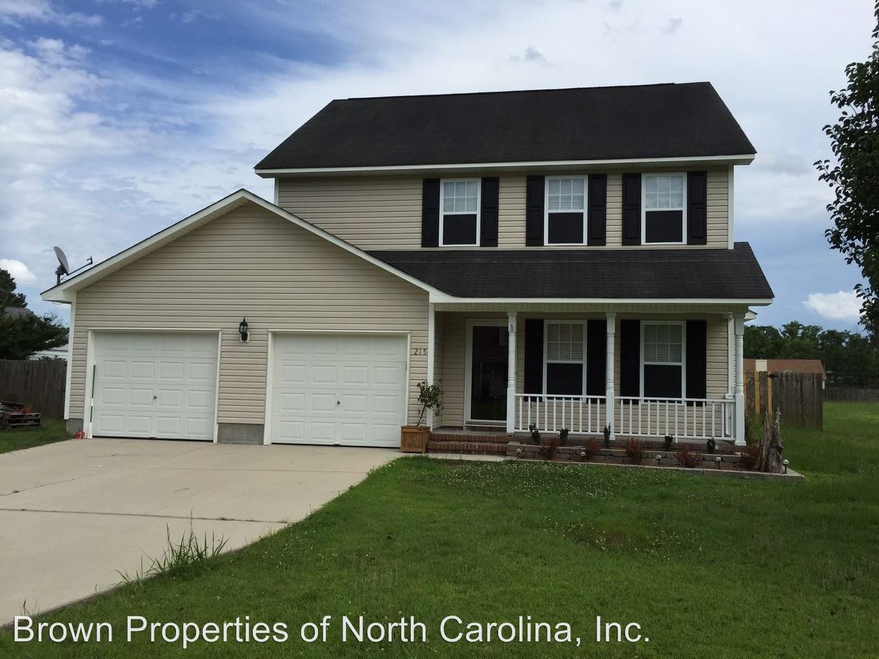 215 Reef Ln