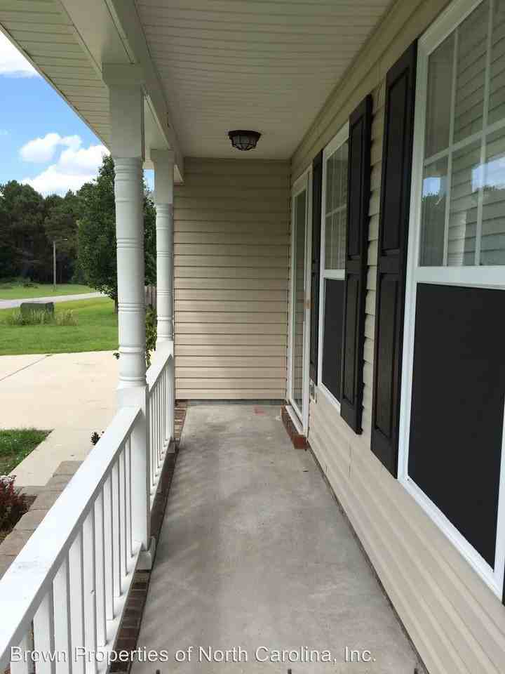 215 Reef Ln - Photo 2 of 20