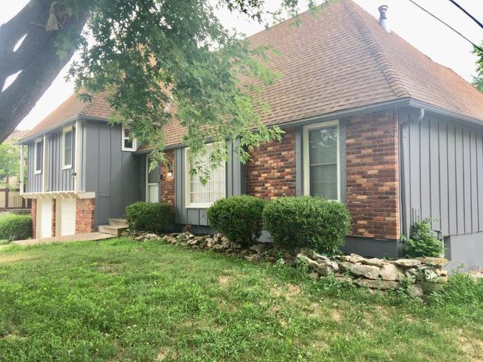 3337 E 105th Terrace - Photo 3 of 29