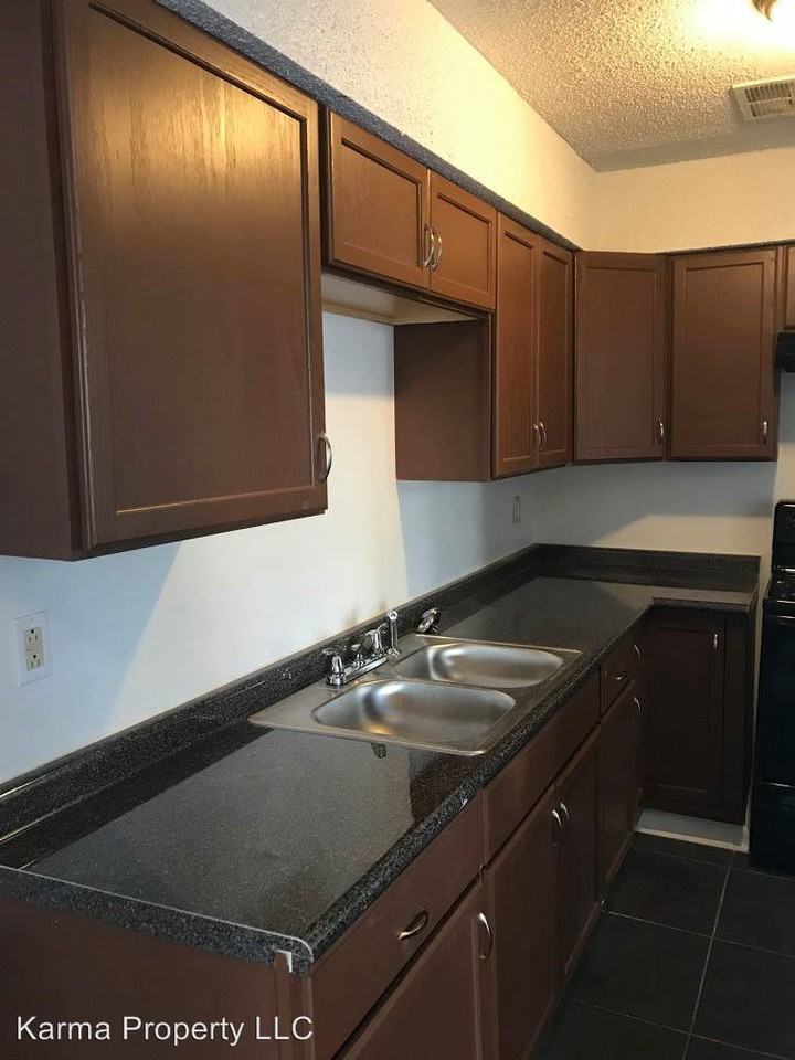 2601 Academy Dr NW - Photo 3 of 24