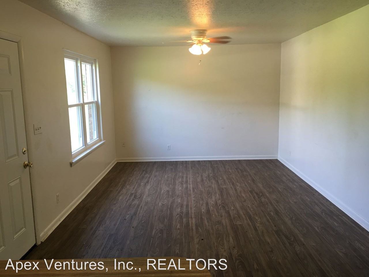 1164 Old Pinnacle Rd - Photo 2 of 7