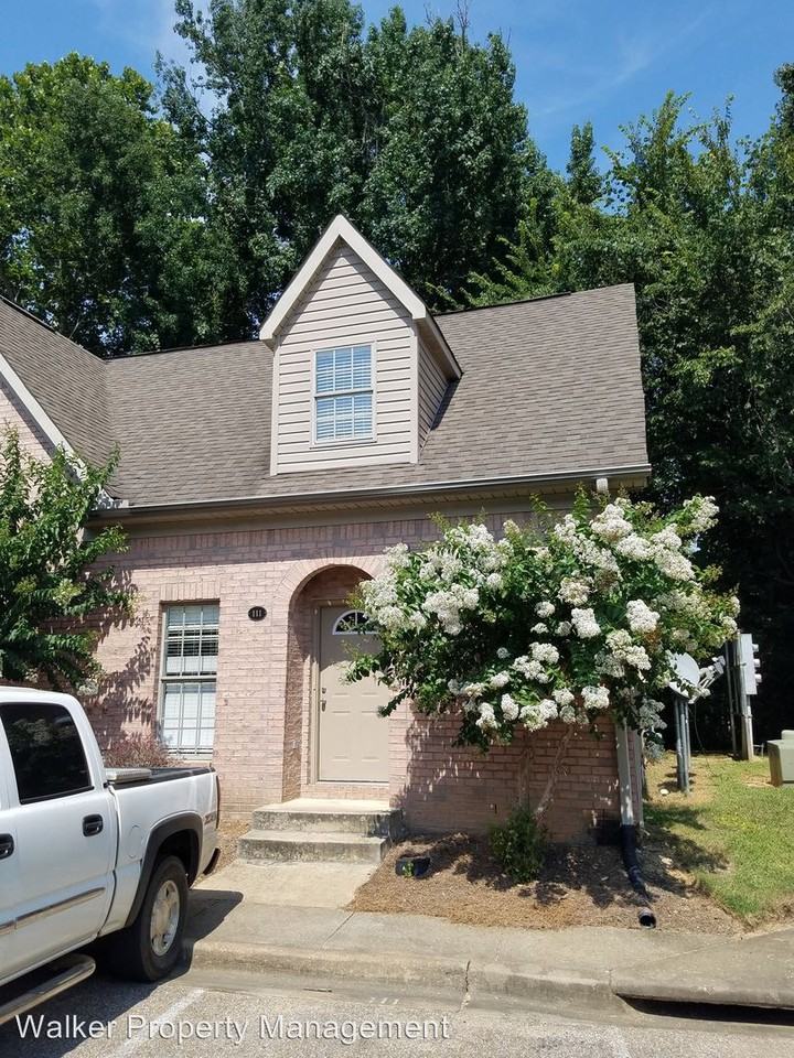 111 Ashley Way - Photo 2 of 16