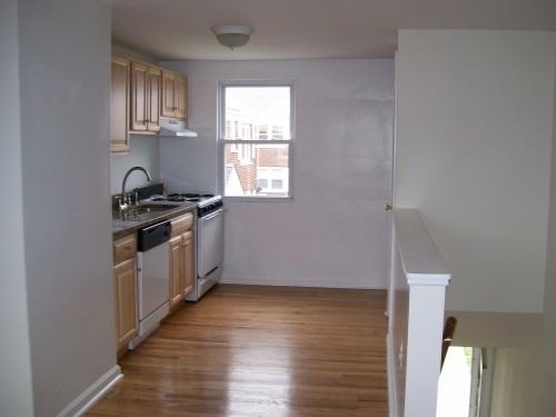 Shrewsbury Manor - Photo 3 of 11