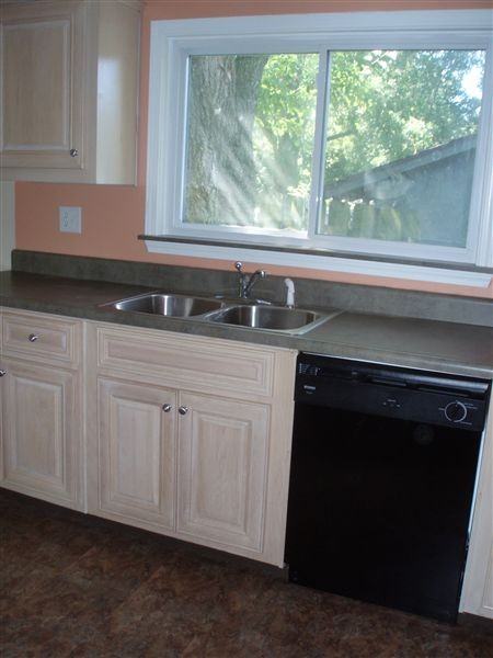 15517 Chelsea St - Photo 3 of 10