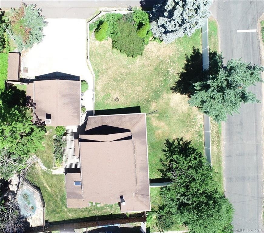 49 Mattabeseck Rd - Photo 3 of 20